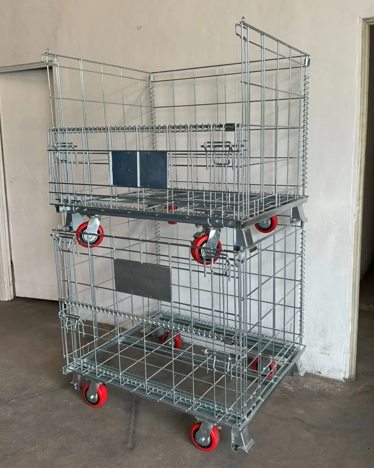 Lồng sắt có bánh xe