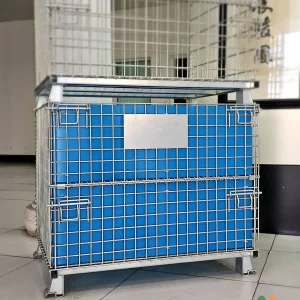 Cận cảnh mối hàn mắt lưới, chân đế chữ U và khóa chốt thép của lồng chứa hàng.