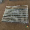 Cận cảnh bề mặt lớp mạ kẽm điện phân sáng bóng và lớp sơn tĩnh điện màu xanh dương trên khung lồng sắt