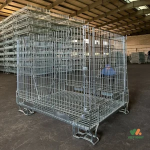 Cận cảnh bánh xe công nghiệp chịu lực tải trọng nặng được gắn vào đáy pallet lưới thép